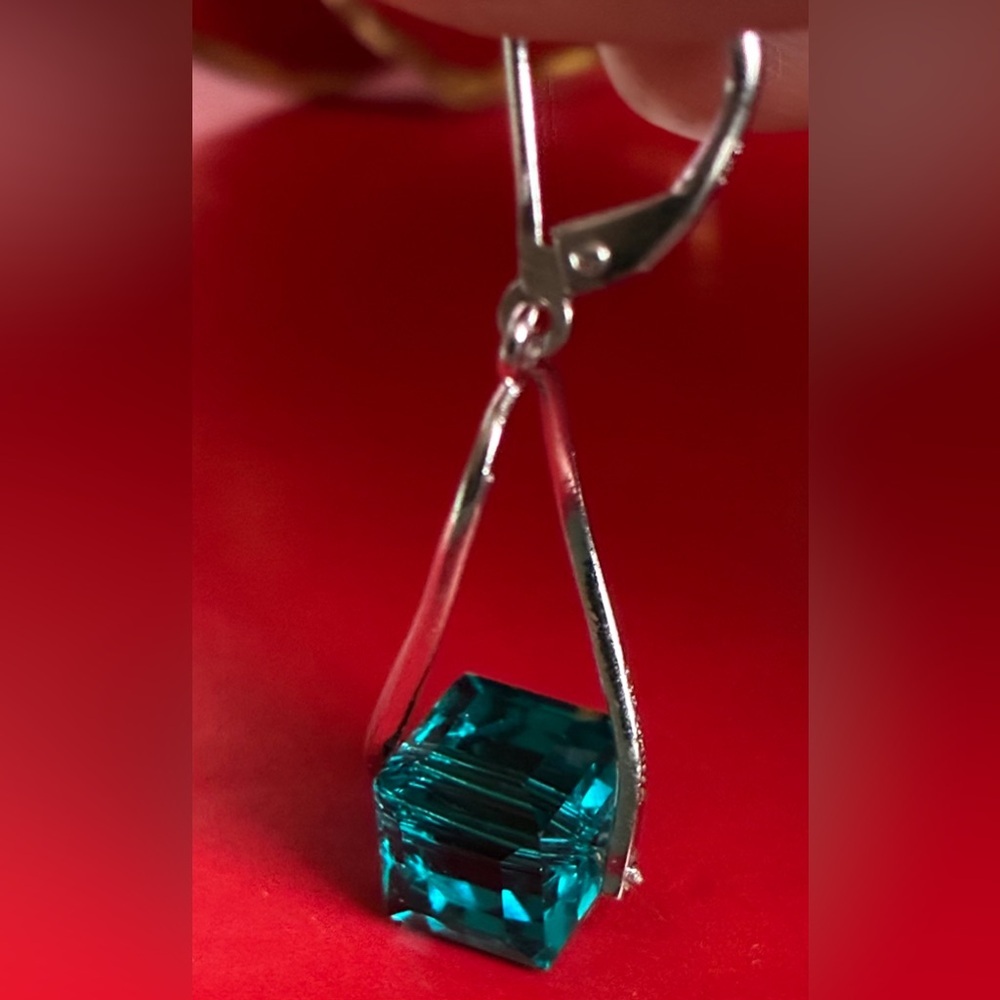 925 Silver Earrings,Elegant Silver and Blue Drop Earrings - Picture 3 of 9